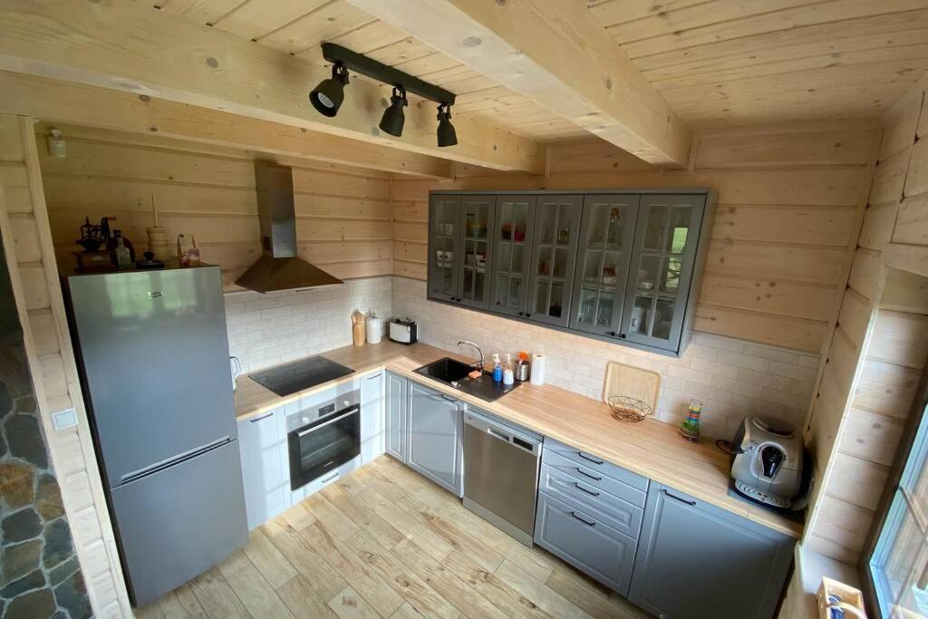 Chalet Gorskie Formy - Drewniany Dom W Gorach Z Balia Leszczyniec